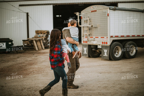 Farm Family at Bin Site 5118